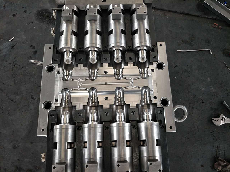 PVC可折叠弯头90管贴合模具